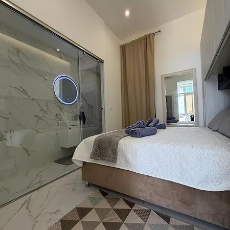 Holiday home With Views *