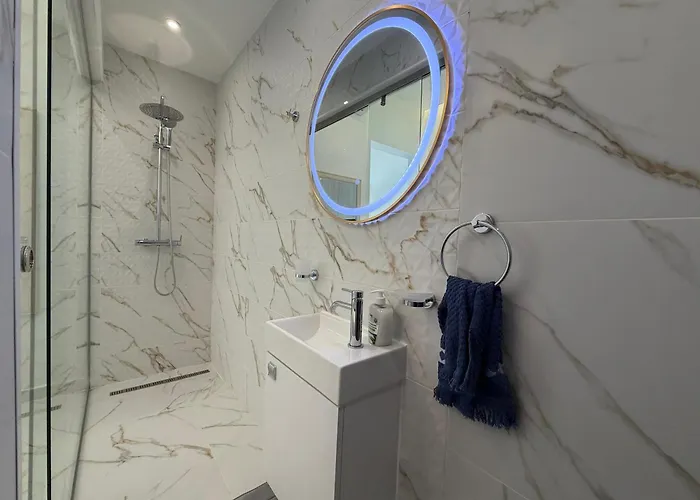 With Views Nyaraló Valletta